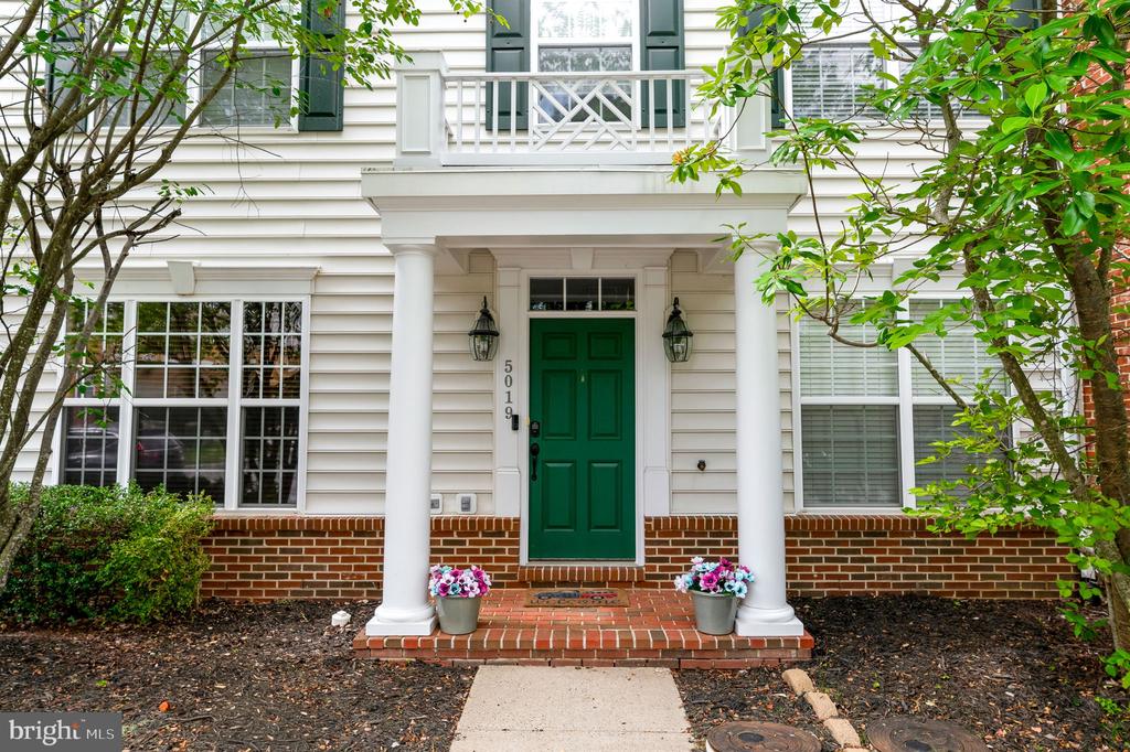 5019 SOFTWOOD LANE