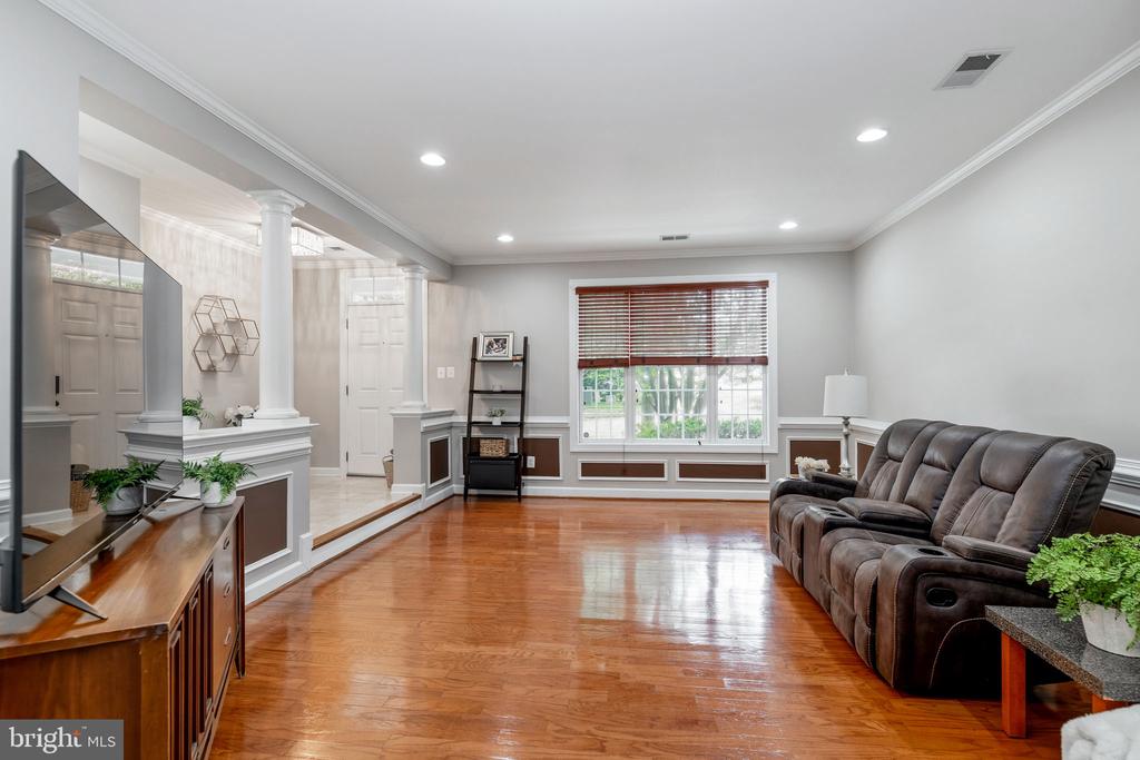 5019 SOFTWOOD LANE