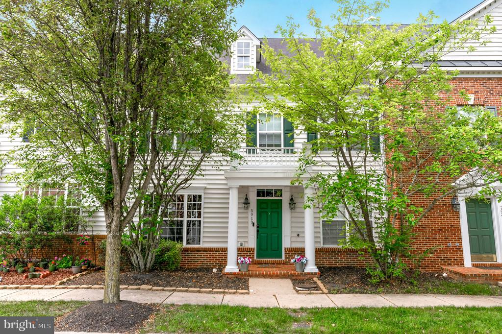 5019 SOFTWOOD LANE