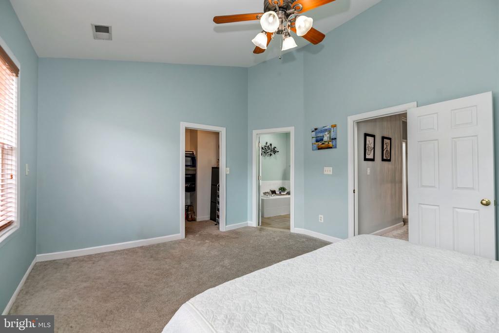 5019 SOFTWOOD LANE