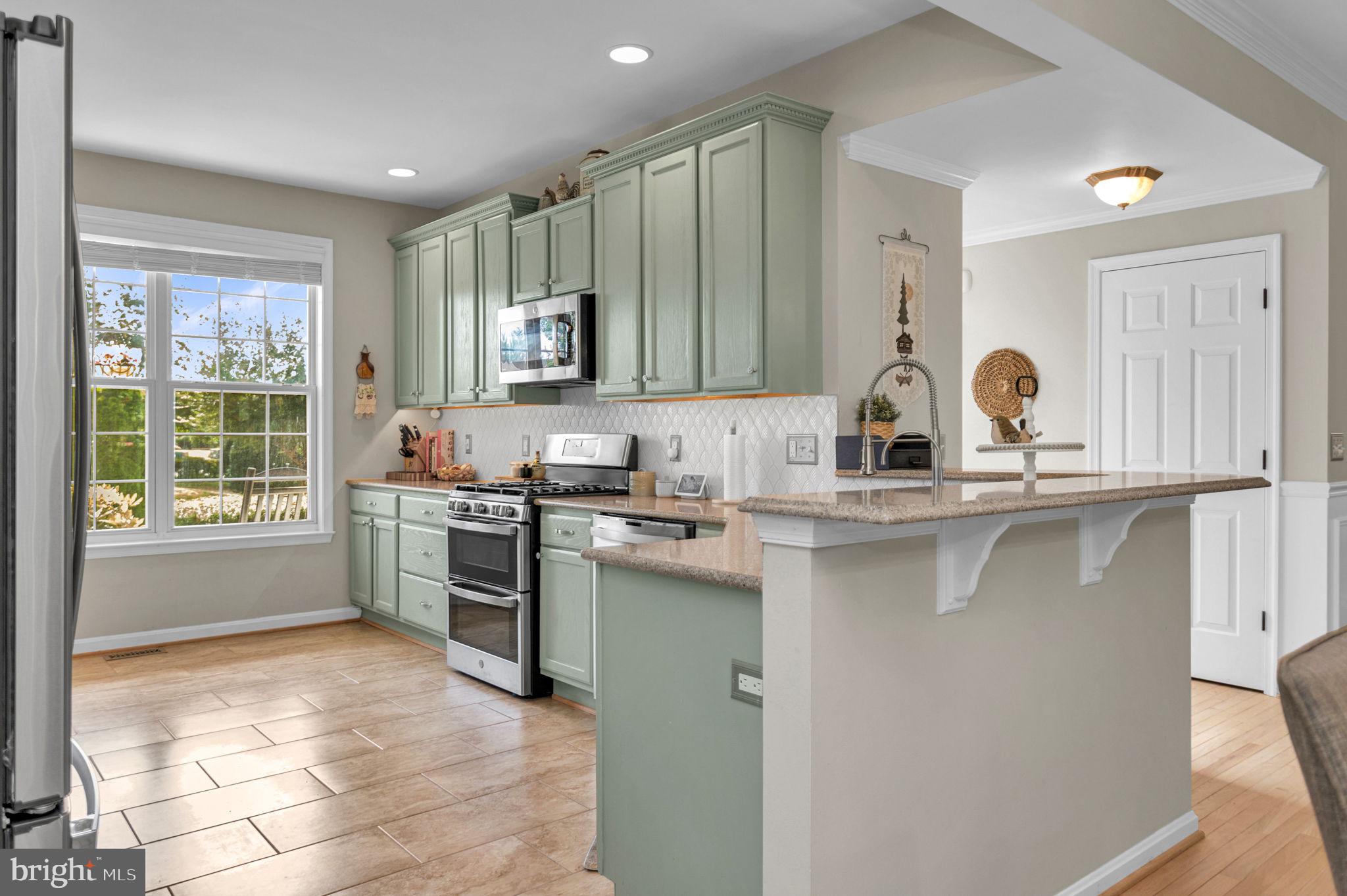 12 PIN OAK COURT