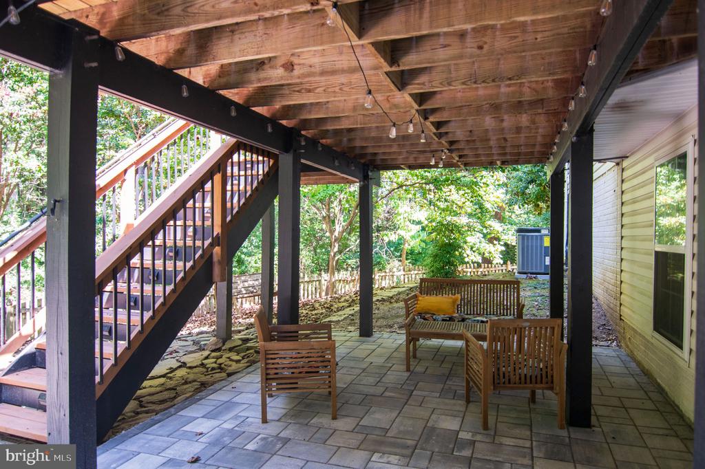 12 PIN OAK COURT
