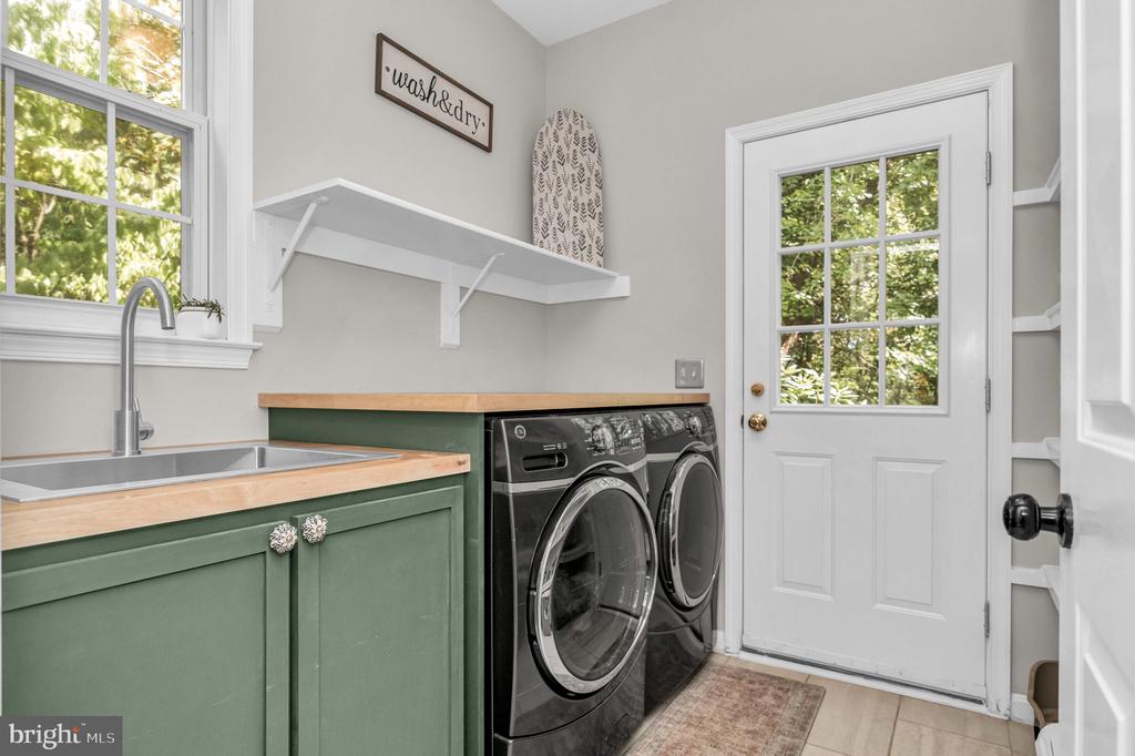 12 PIN OAK COURT