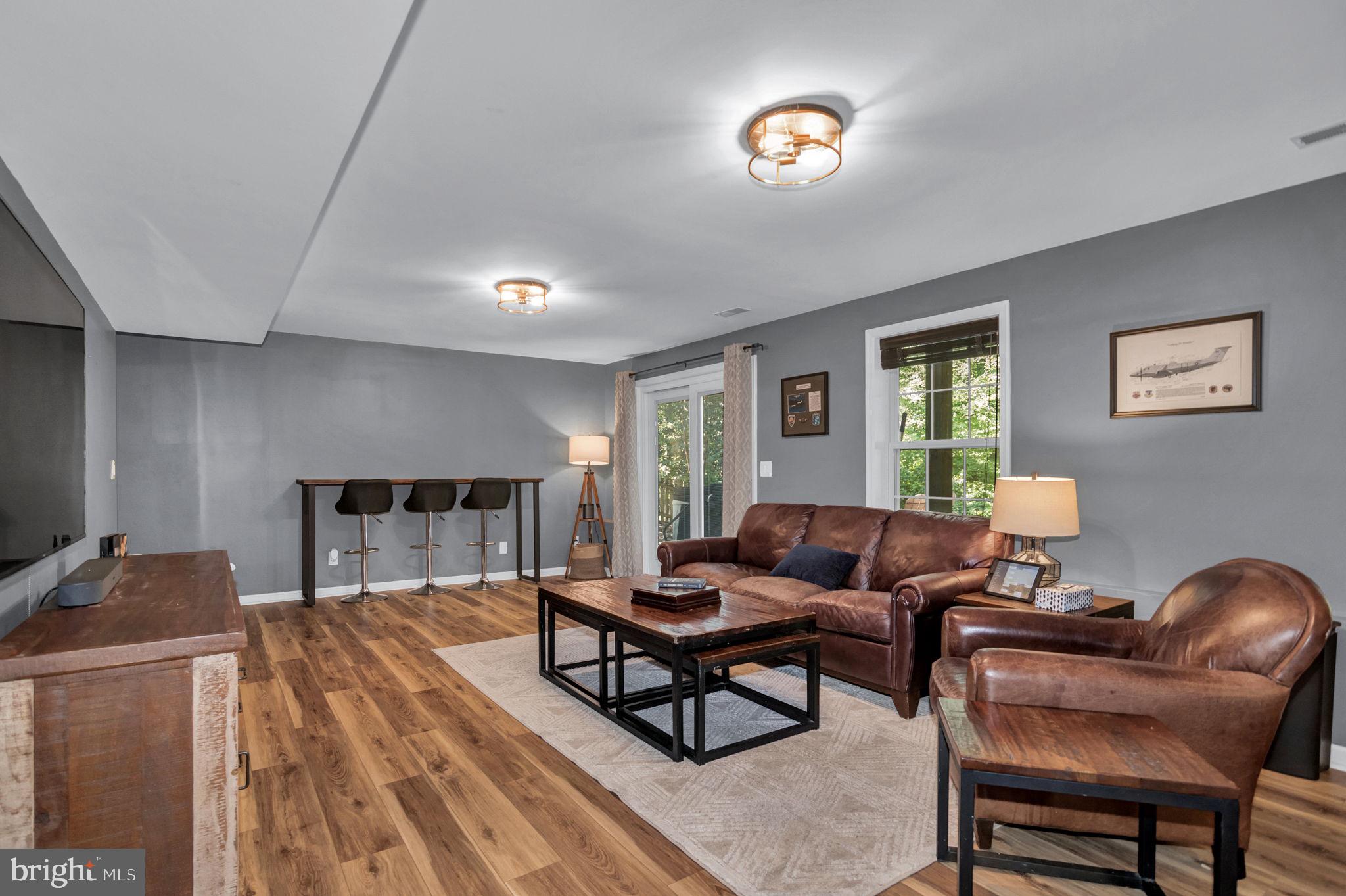 12 PIN OAK COURT