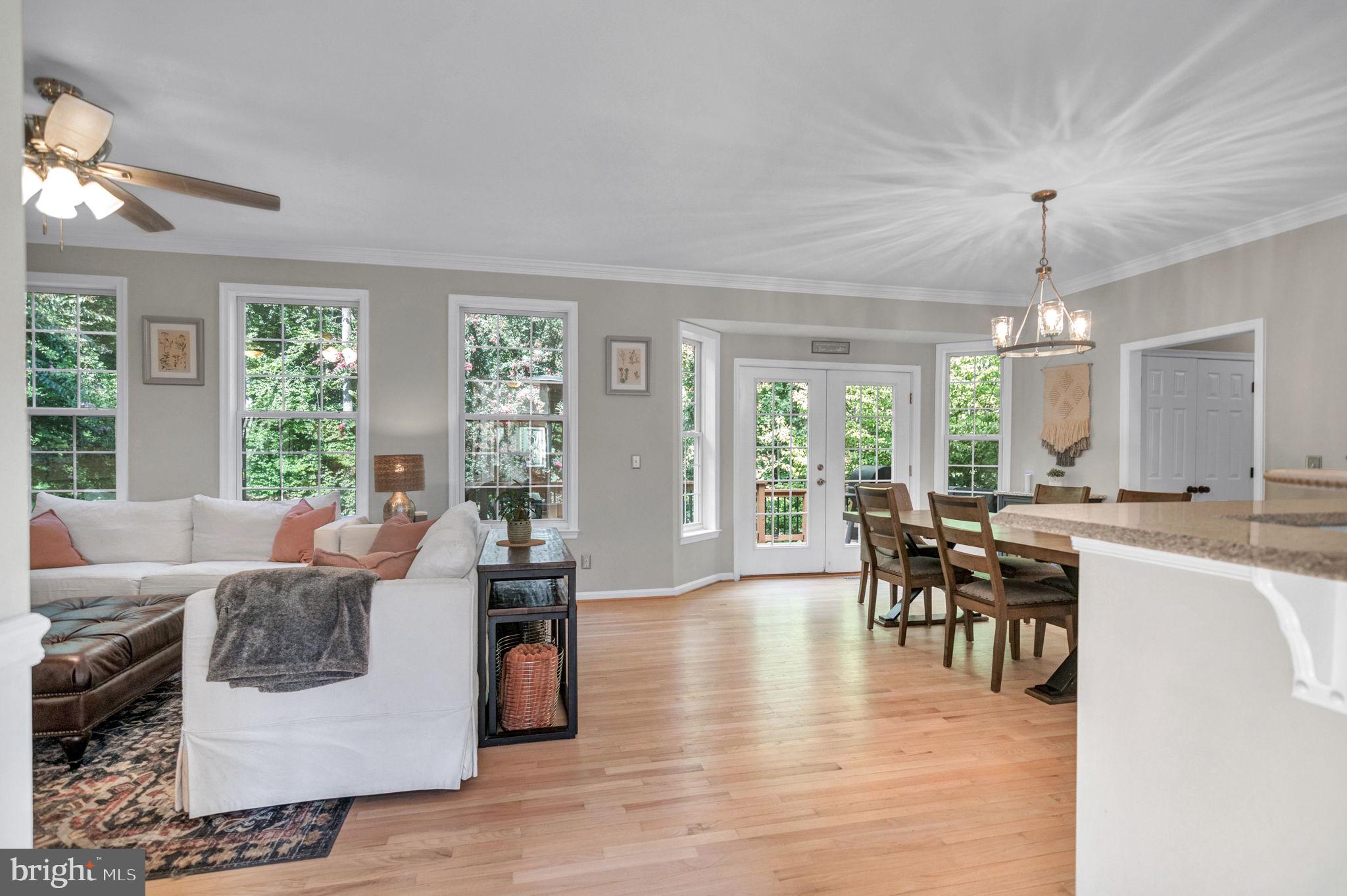 12 PIN OAK COURT