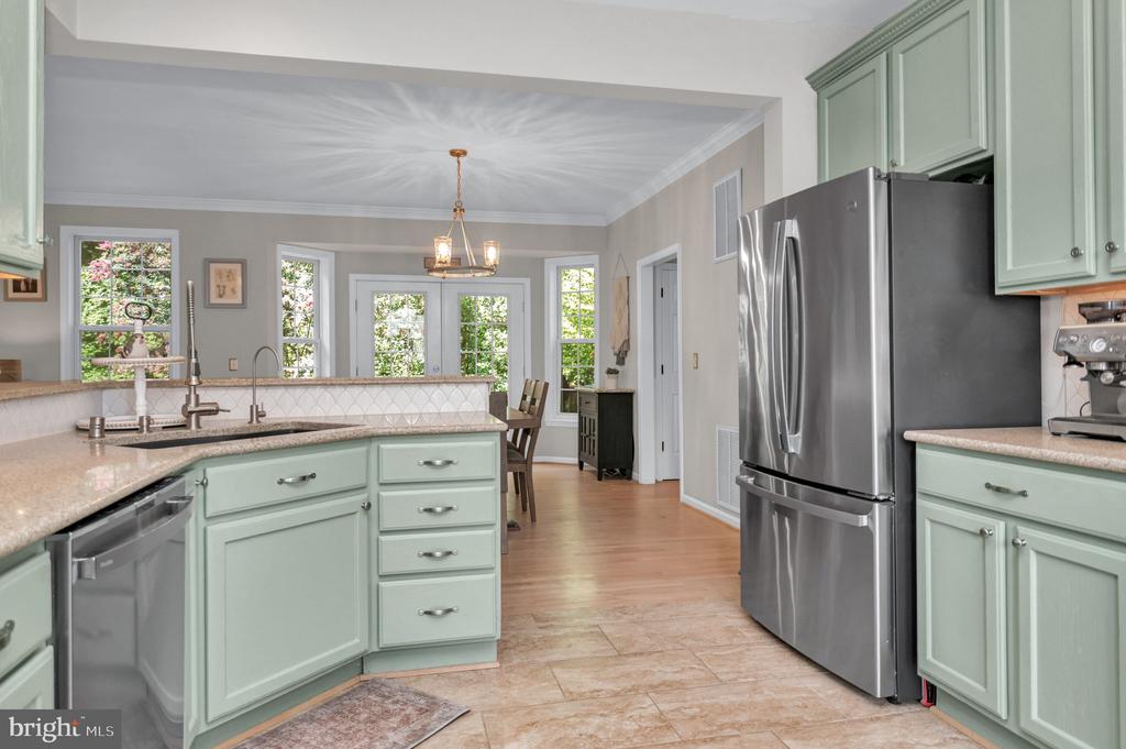 12 PIN OAK COURT