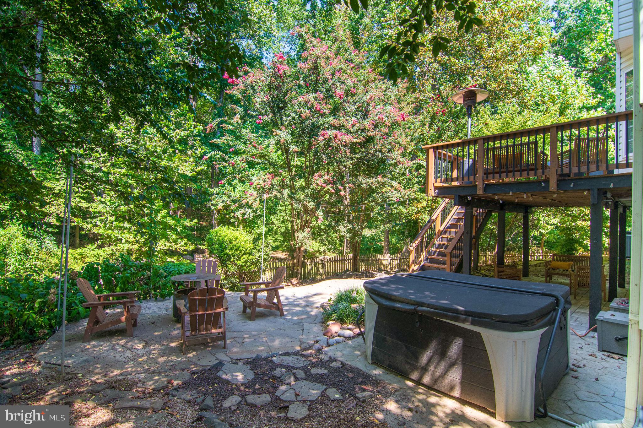 12 PIN OAK COURT