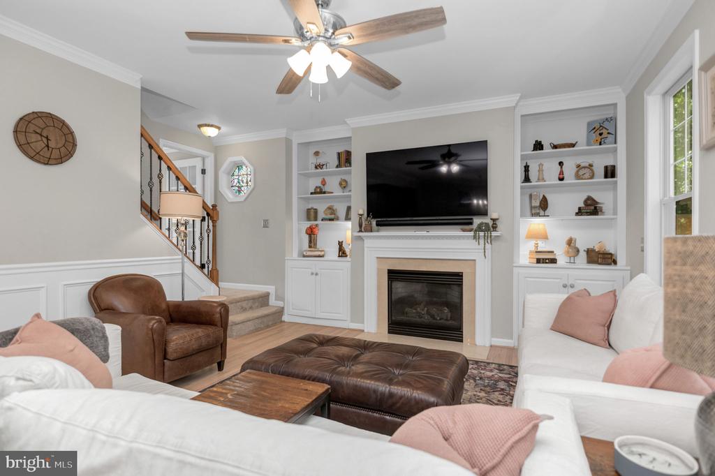 12 PIN OAK COURT