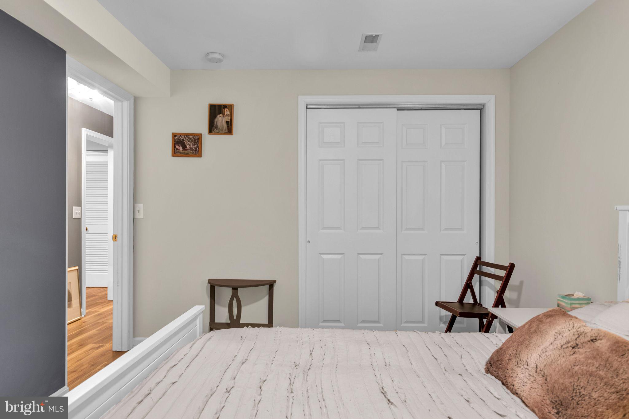 12 PIN OAK COURT