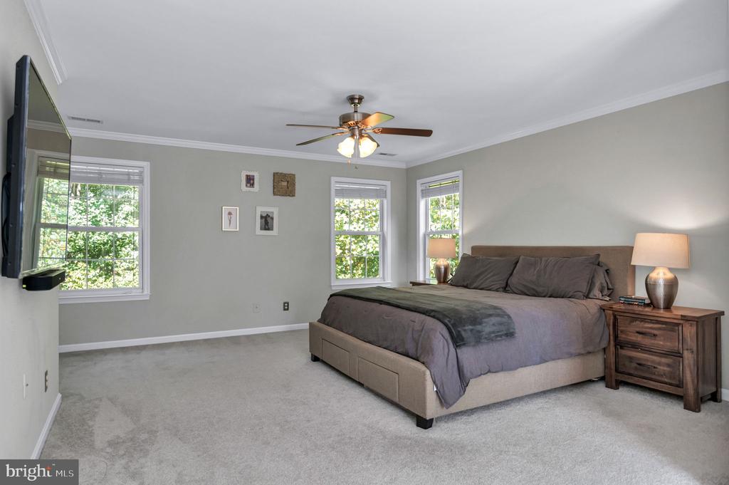 12 PIN OAK COURT