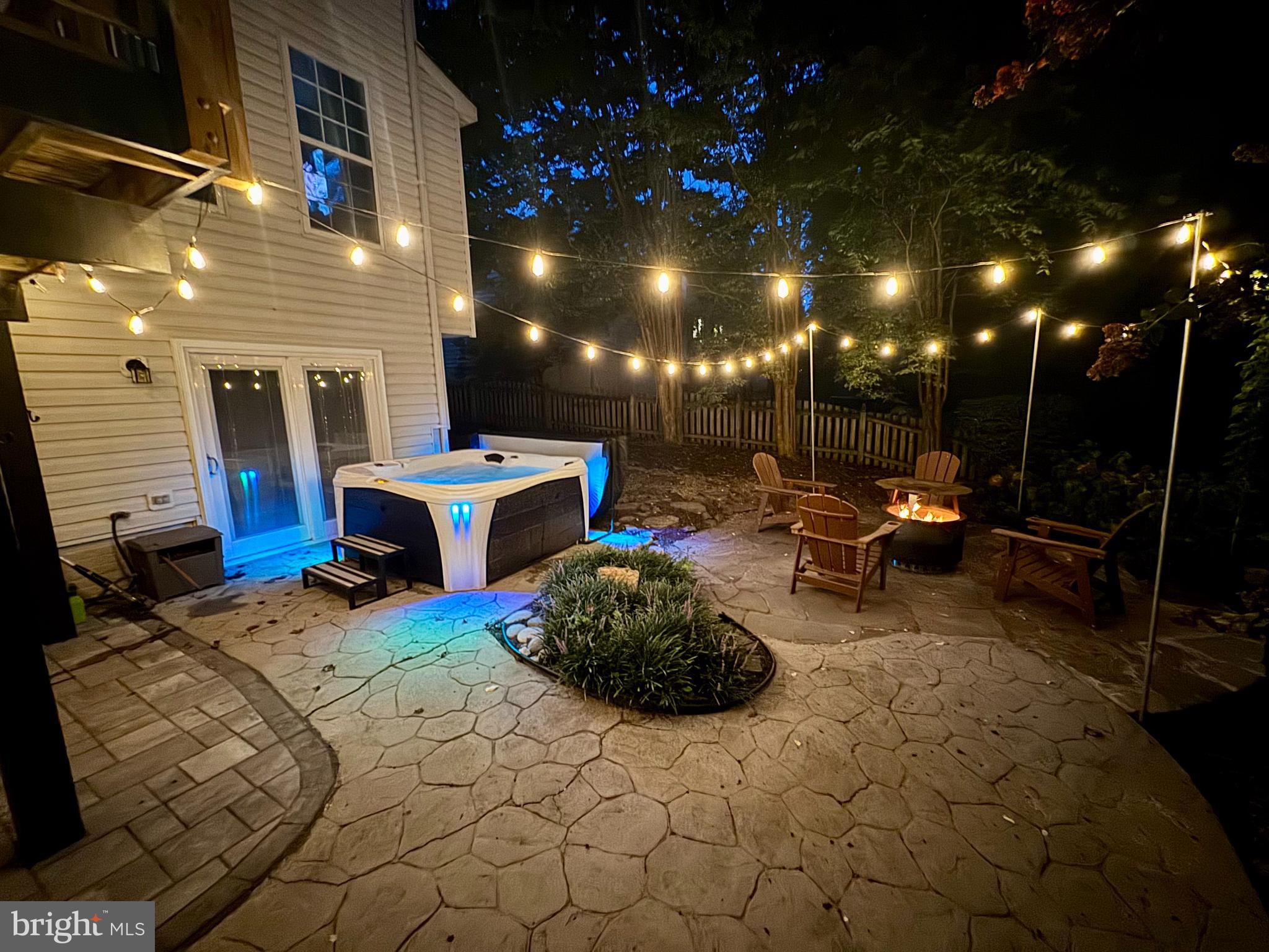 12 PIN OAK COURT