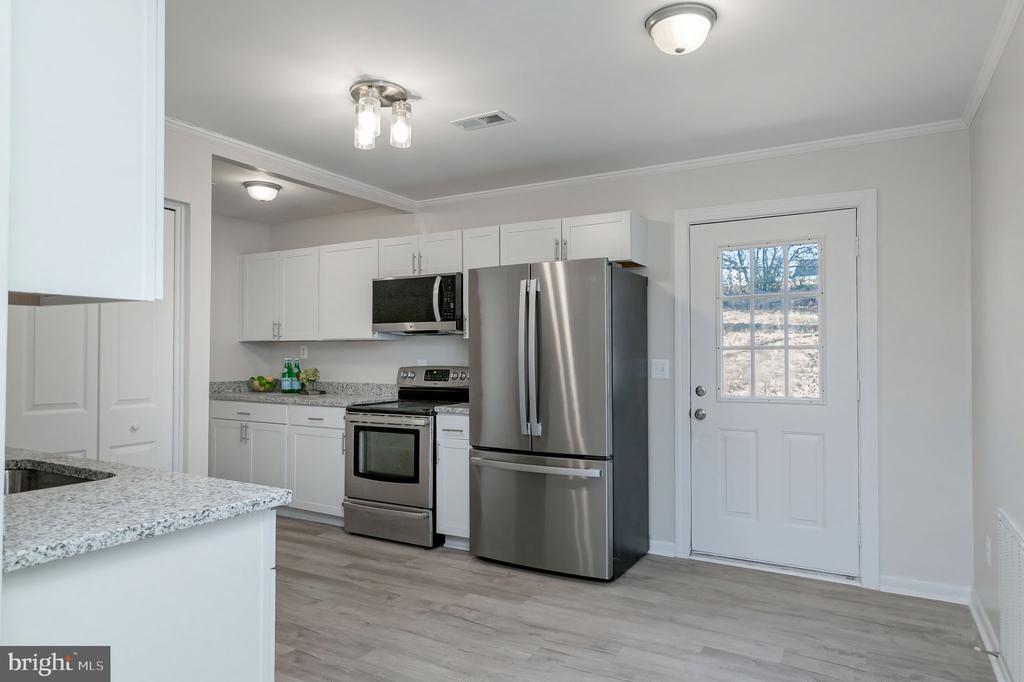 10 ROSEWOOD STREET