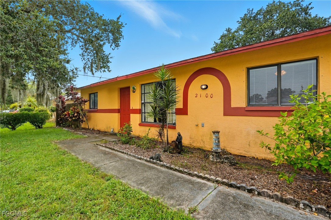 2100 Ponce CIR