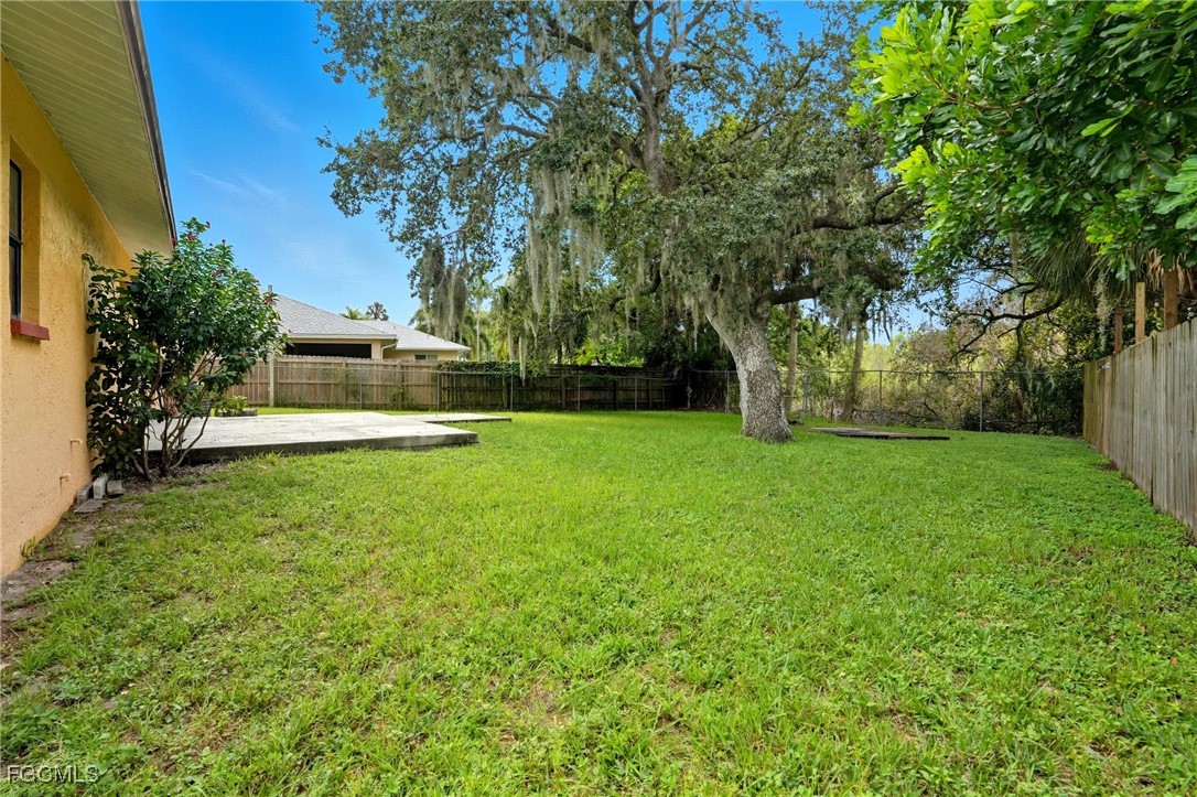 2100 Ponce CIR