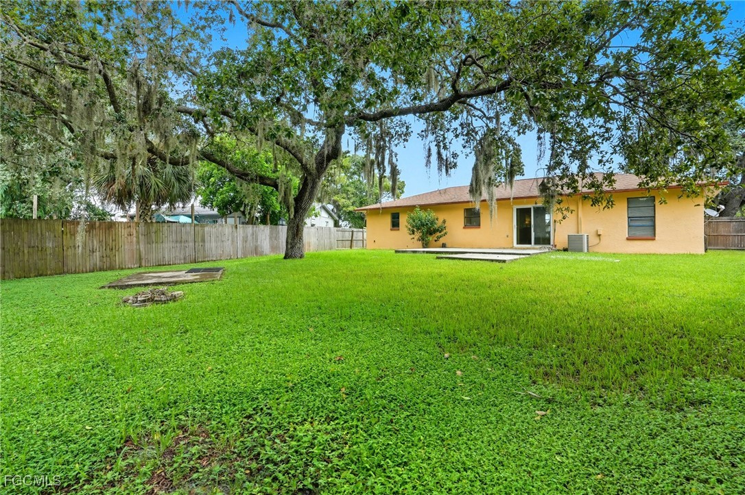 2100 Ponce CIR