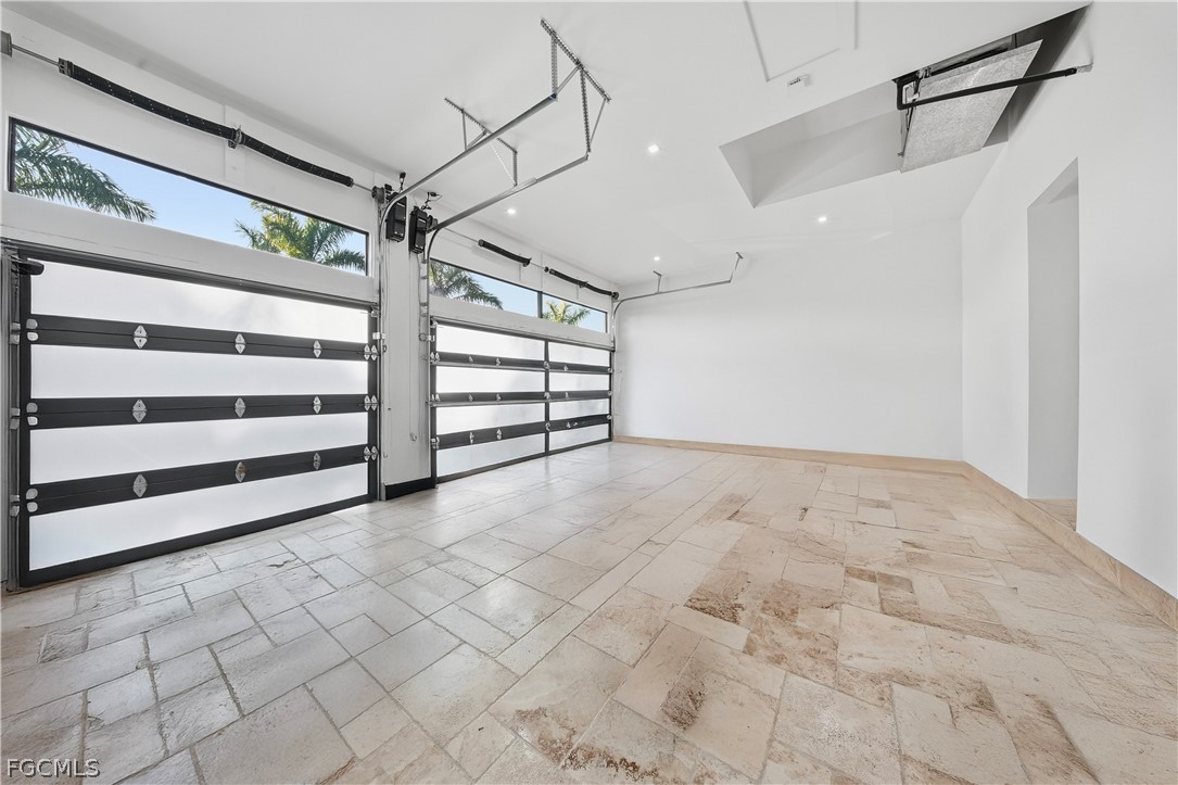 4907 Santa Monica CT