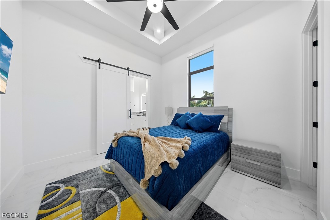 4907 Santa Monica CT