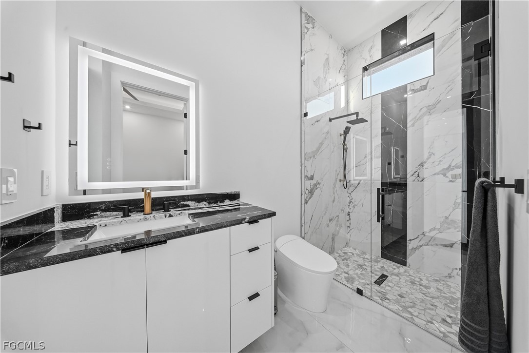 4907 Santa Monica CT