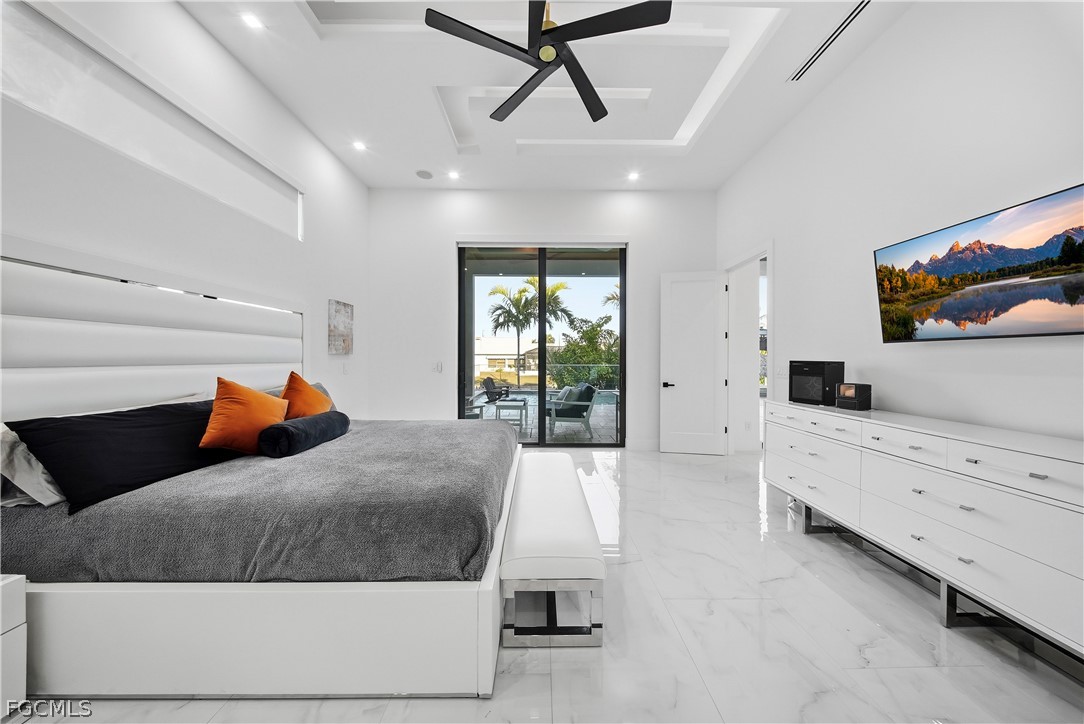 4907 Santa Monica CT