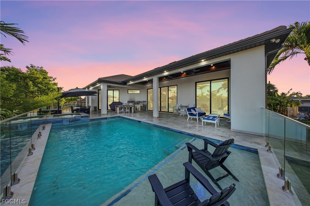 4907 Santa Monica CT