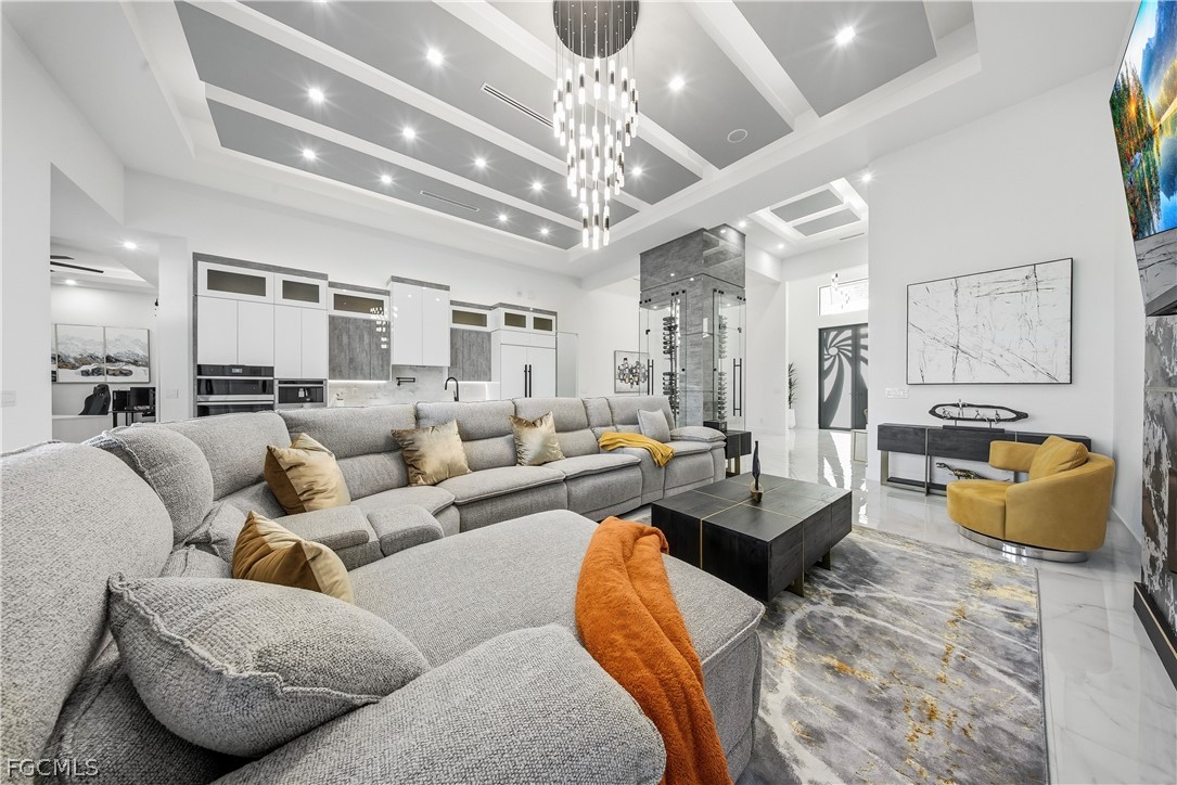 4907 Santa Monica CT