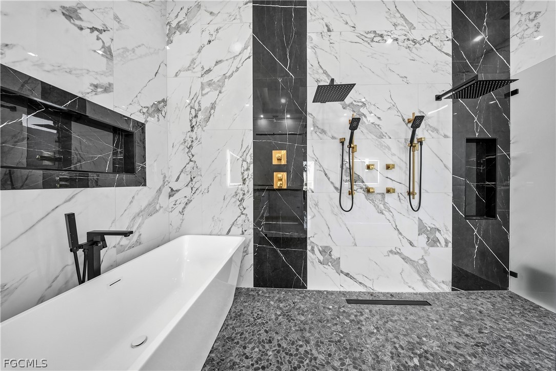 4907 Santa Monica CT