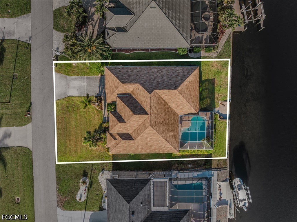 1635 SE 40th ST