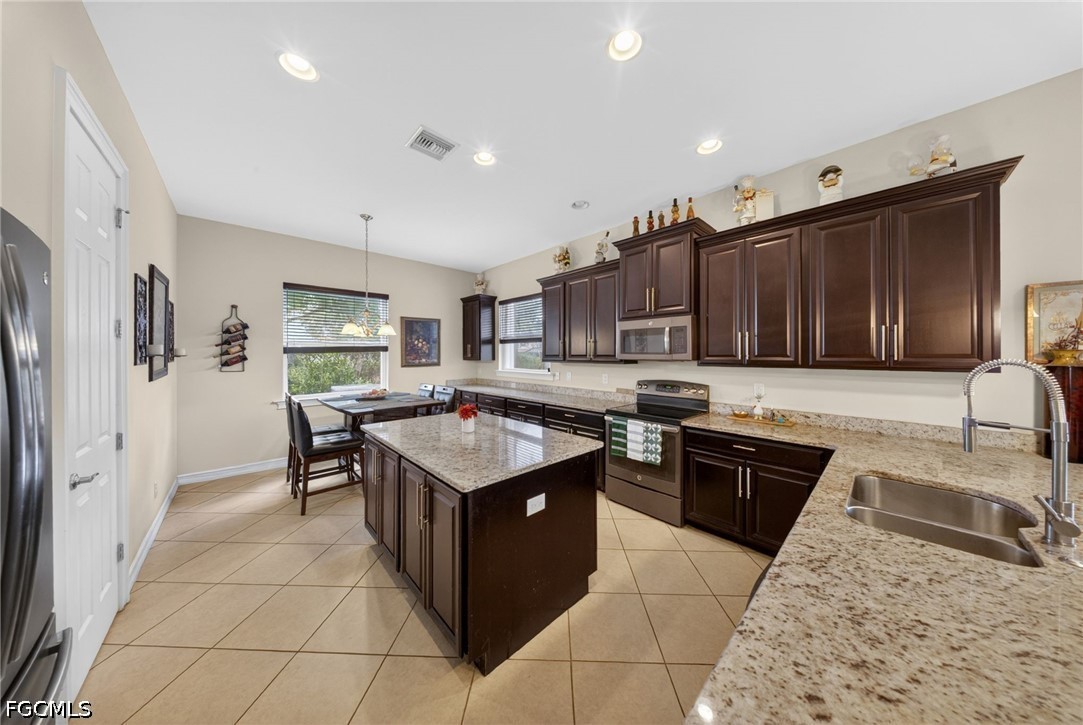 3330 Banyon Hollow LOOP