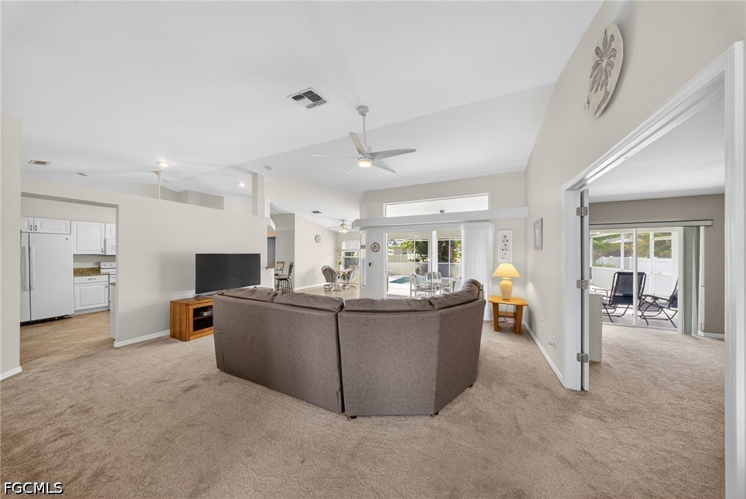 705 SW 9th AVE