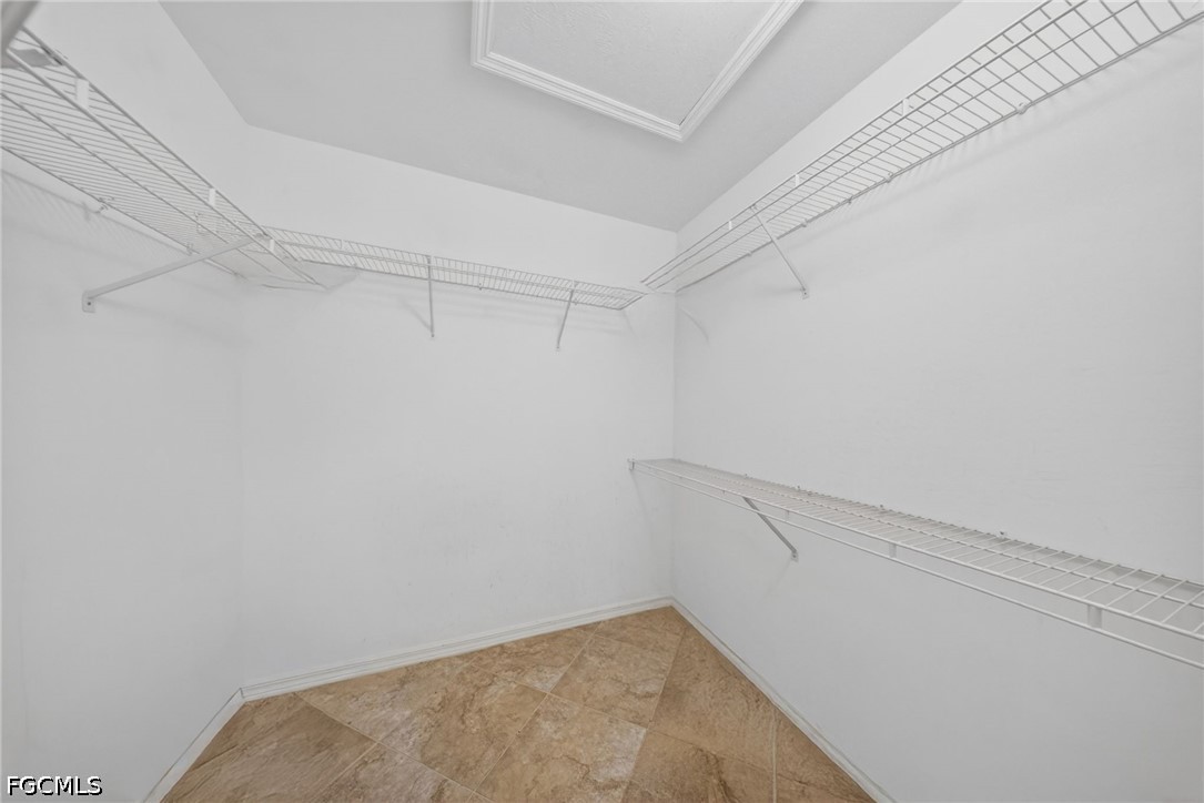 705 SW 9th AVE
