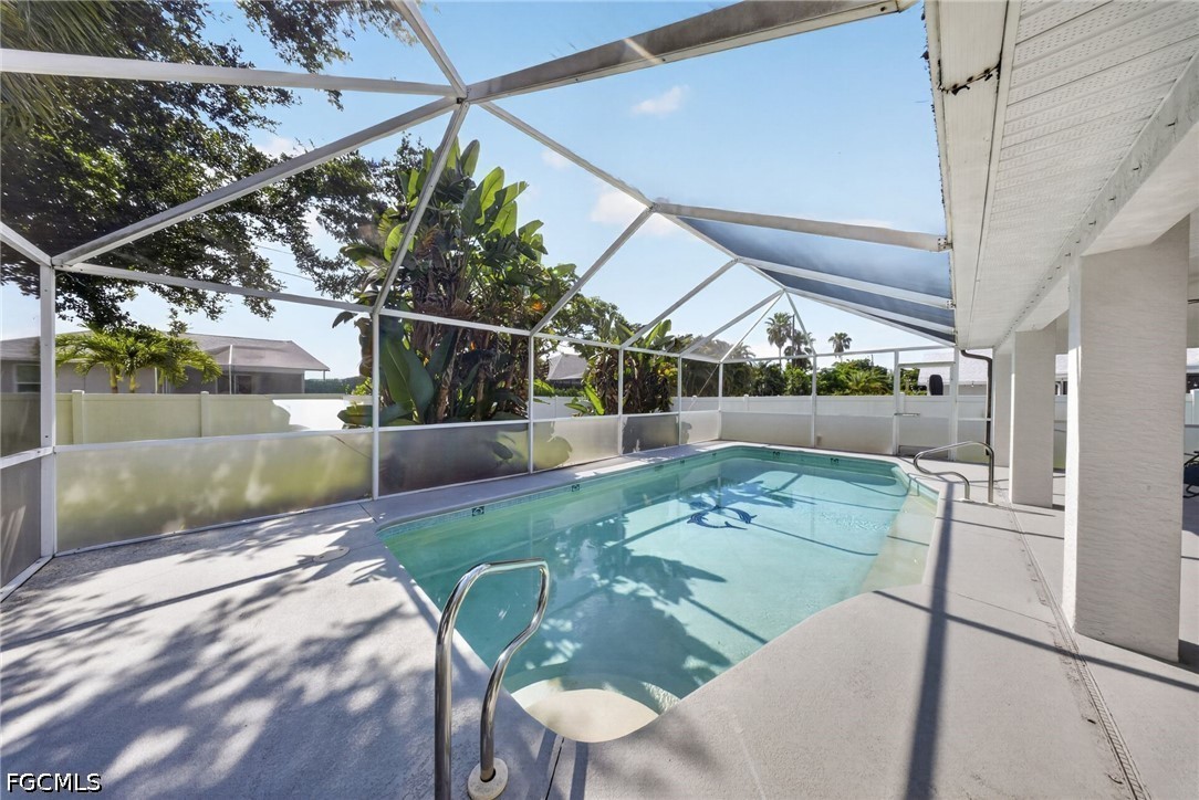 705 SW 9th AVE