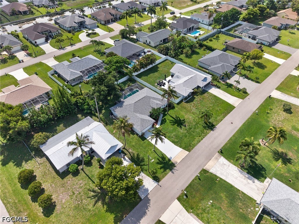 705 SW 9th AVE