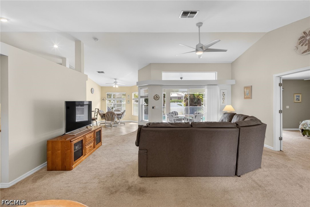 705 SW 9th AVE