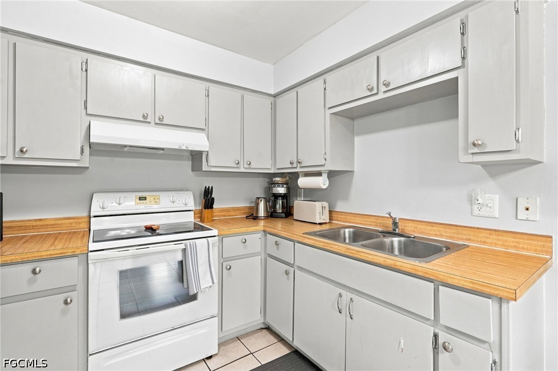 607 SE 24th AVE