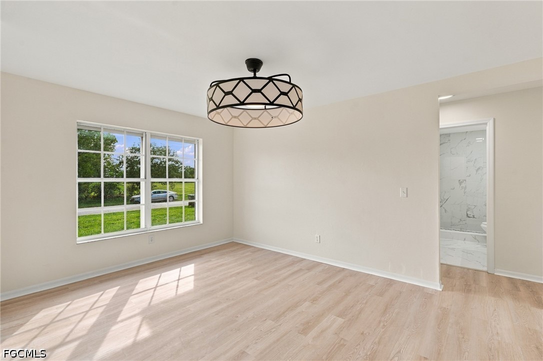 906 SW 7th CT