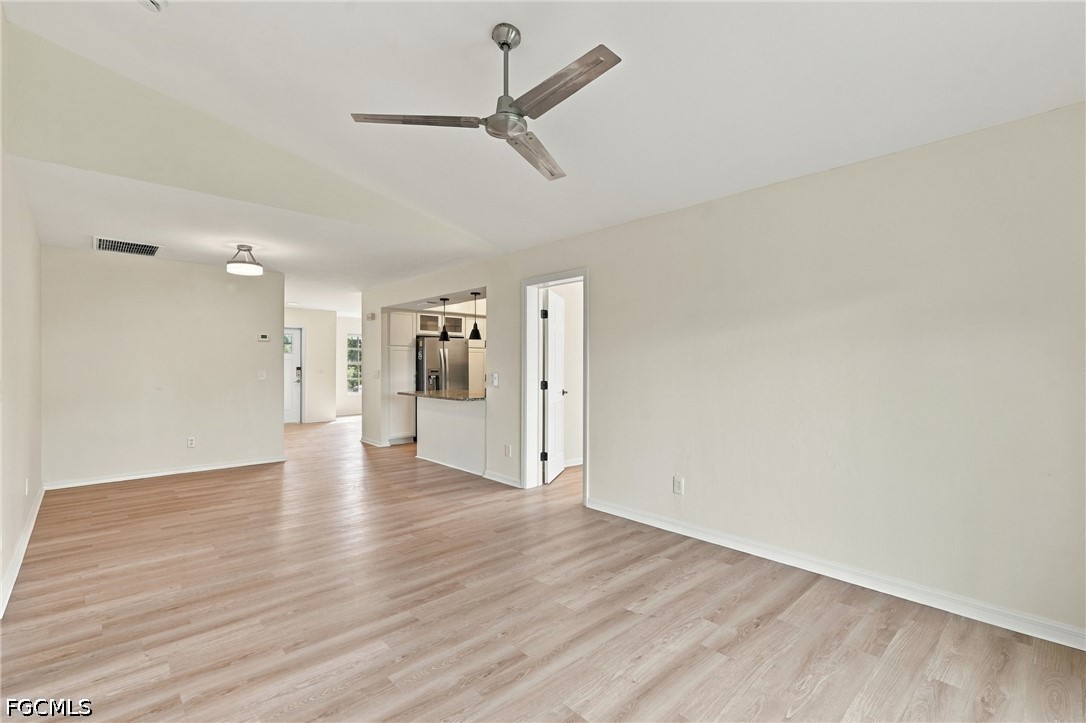 906 SW 7th CT