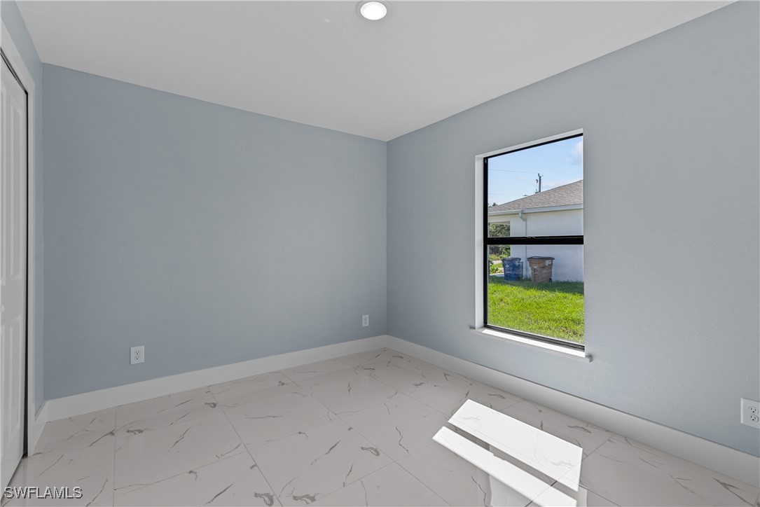 4439/4441 26th ST SW