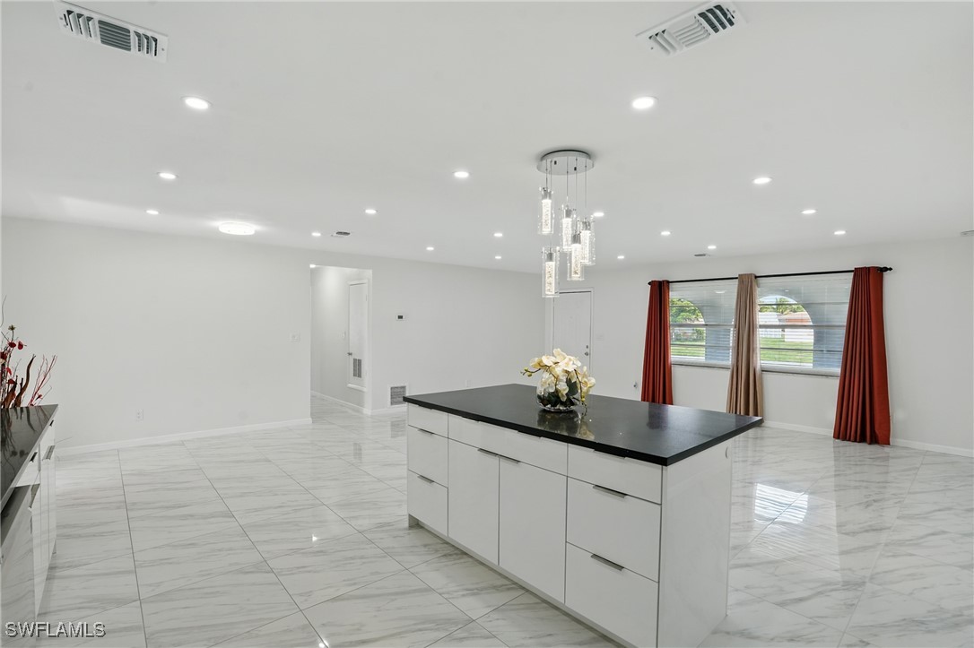 112 Contee DR