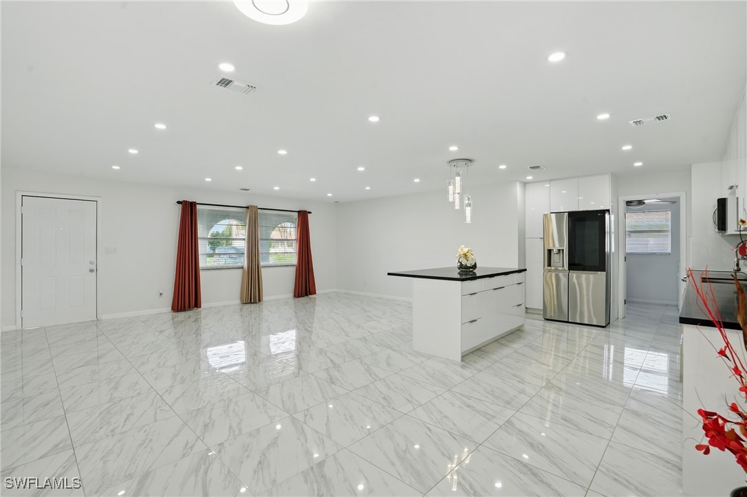 112 Contee DR