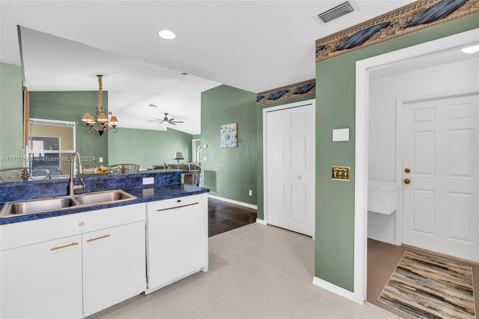 1921 NW 26TH AVE