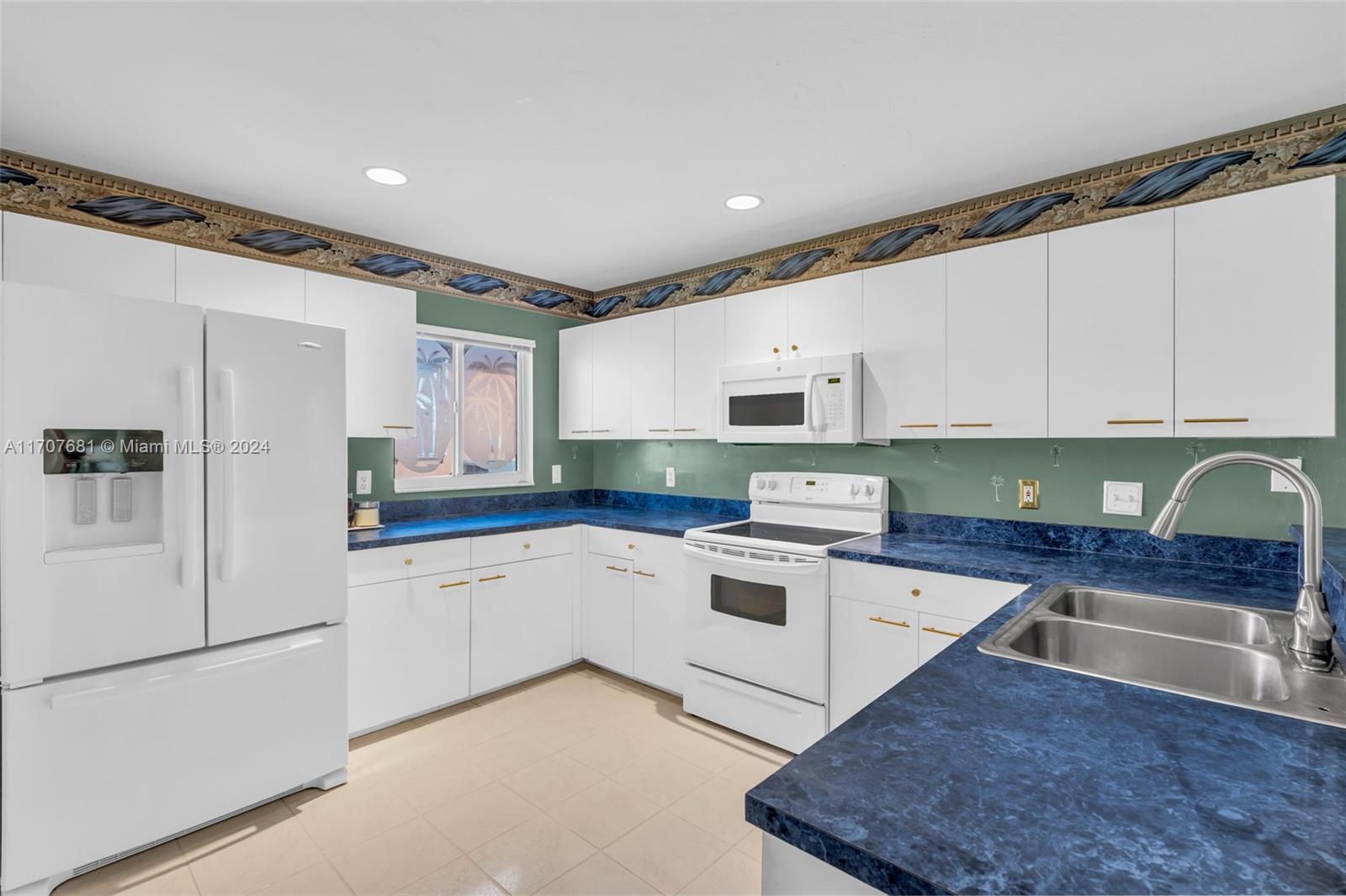 1921 NW 26TH AVE