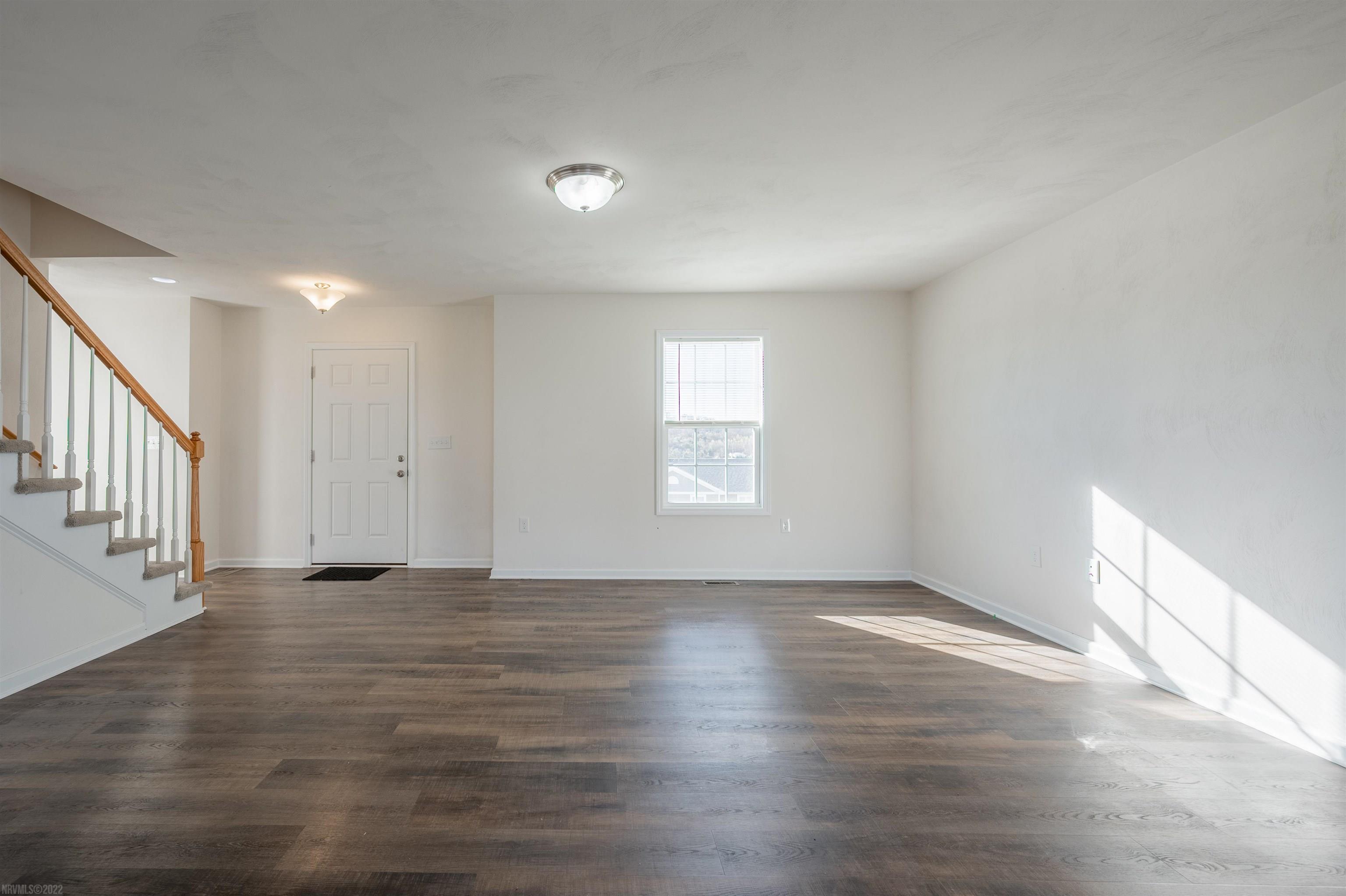 156 PRAIRIE VIEW Lane