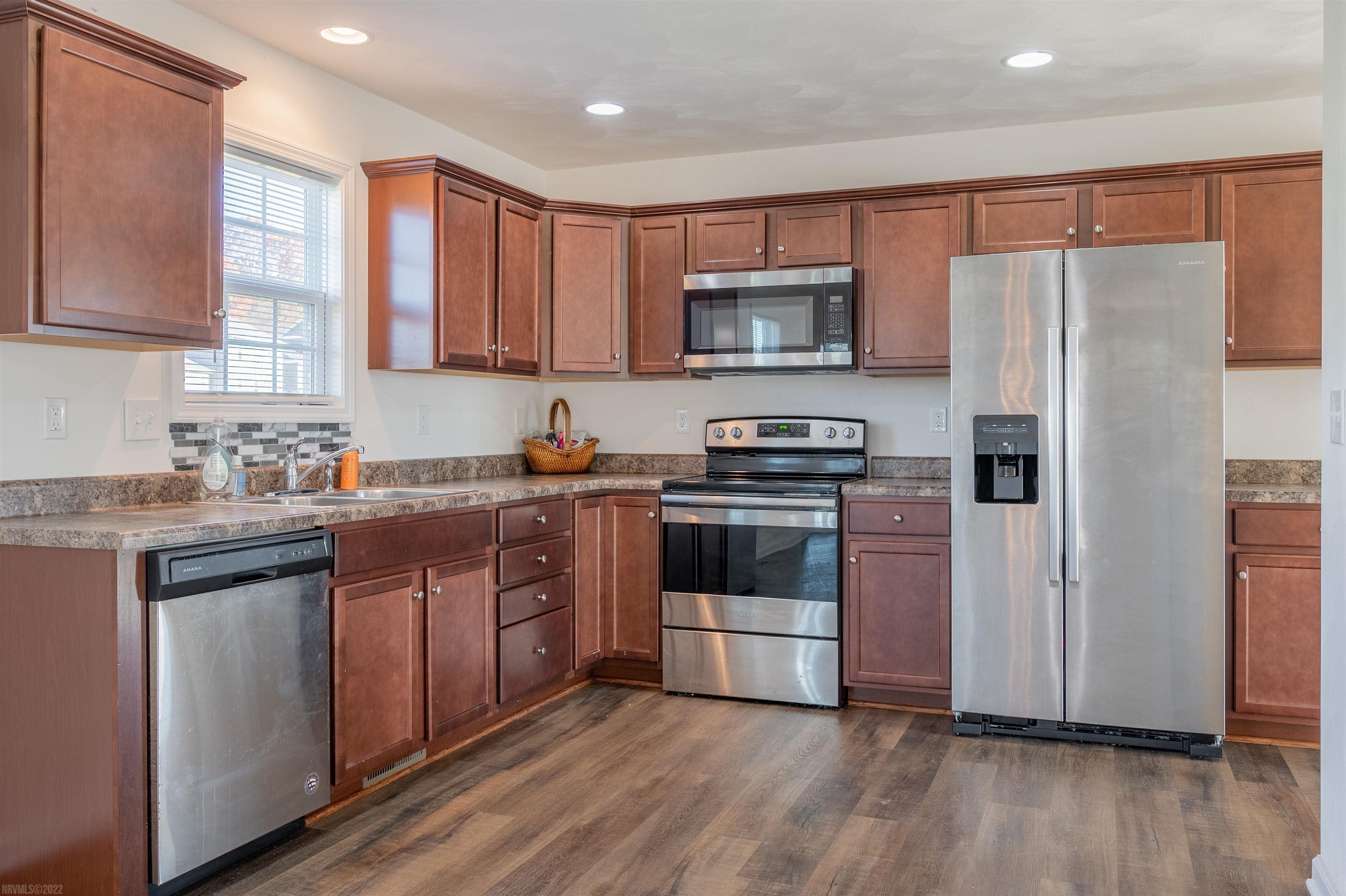 156 PRAIRIE VIEW Lane