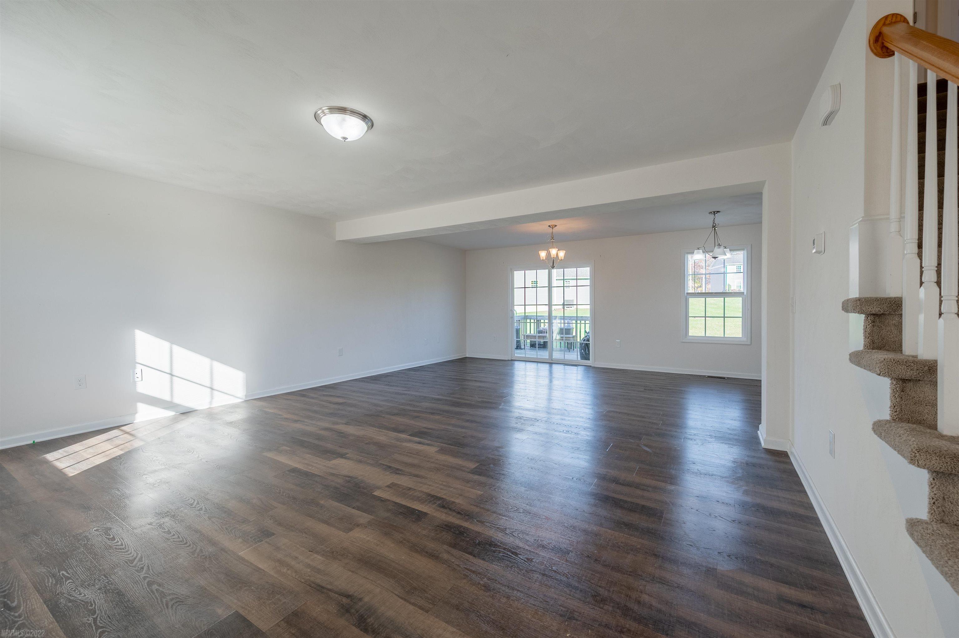 156 PRAIRIE VIEW Lane