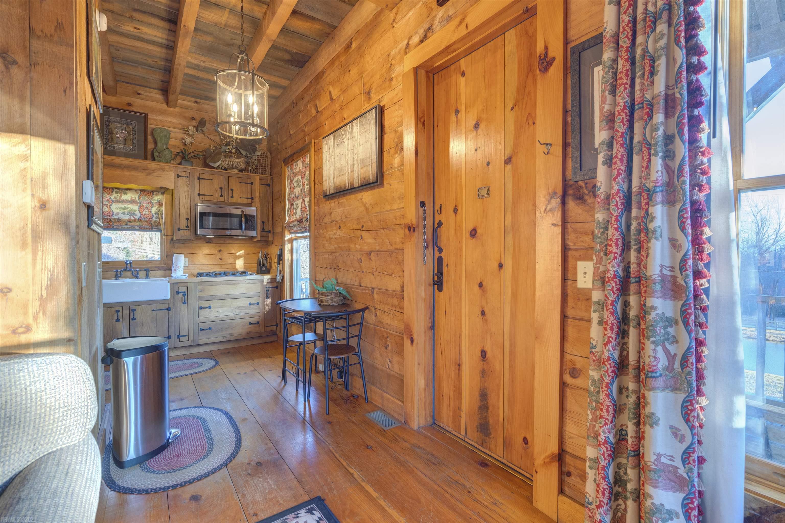 2255 Willis Road