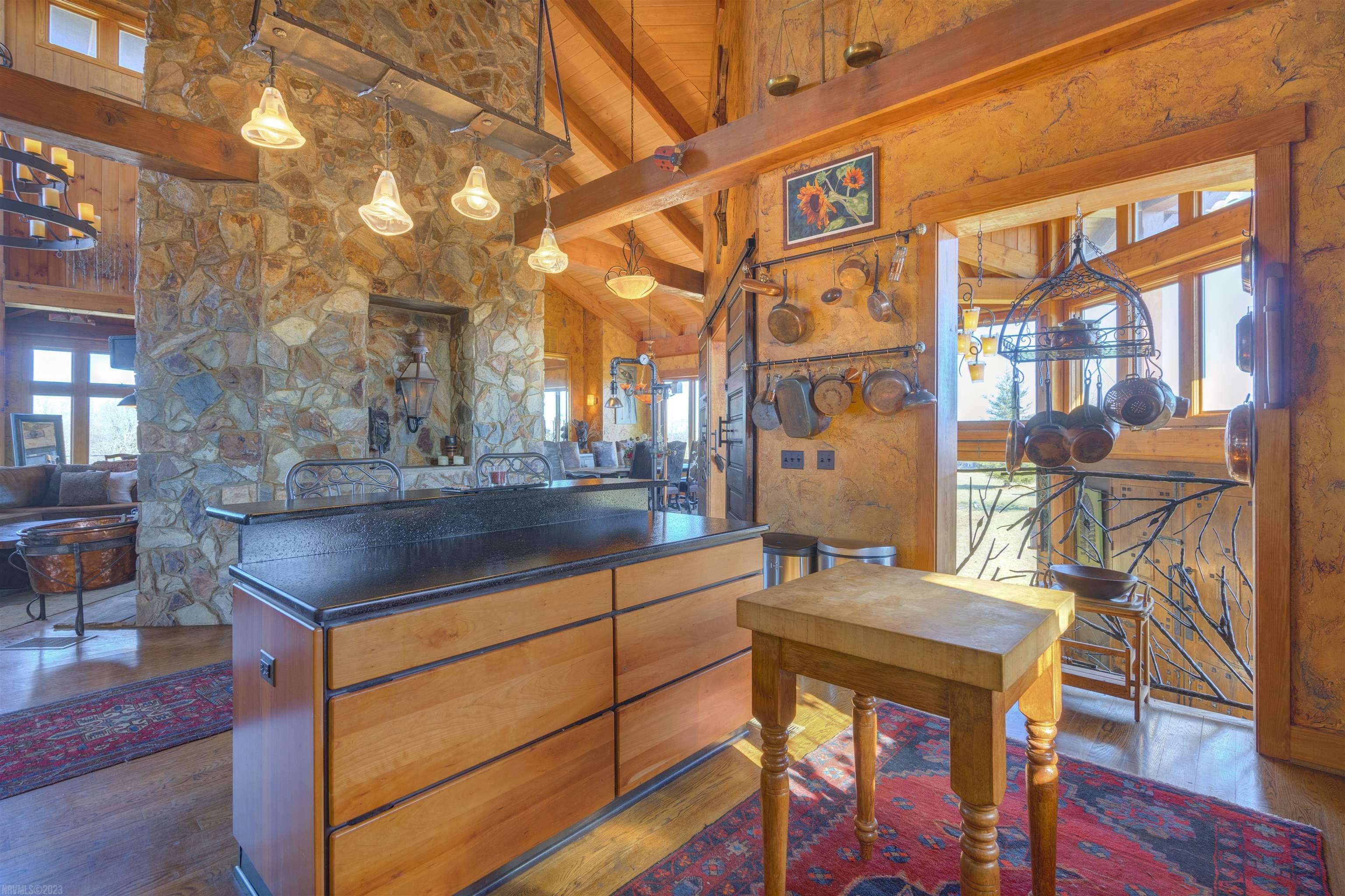 2255 Willis Road