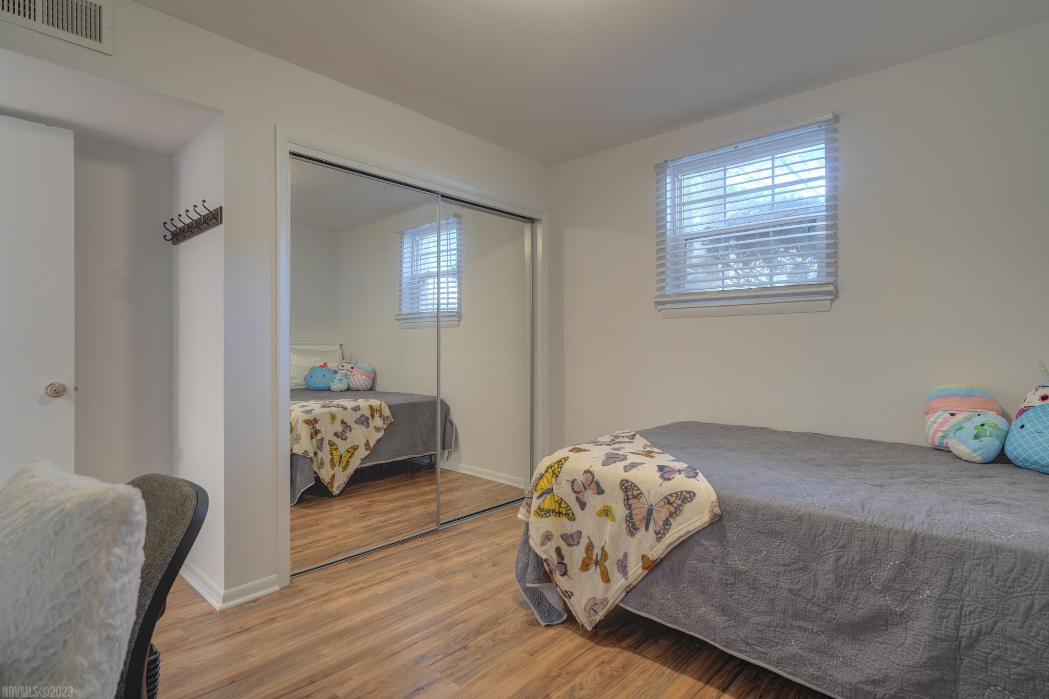 380 NEW KENT Road 211