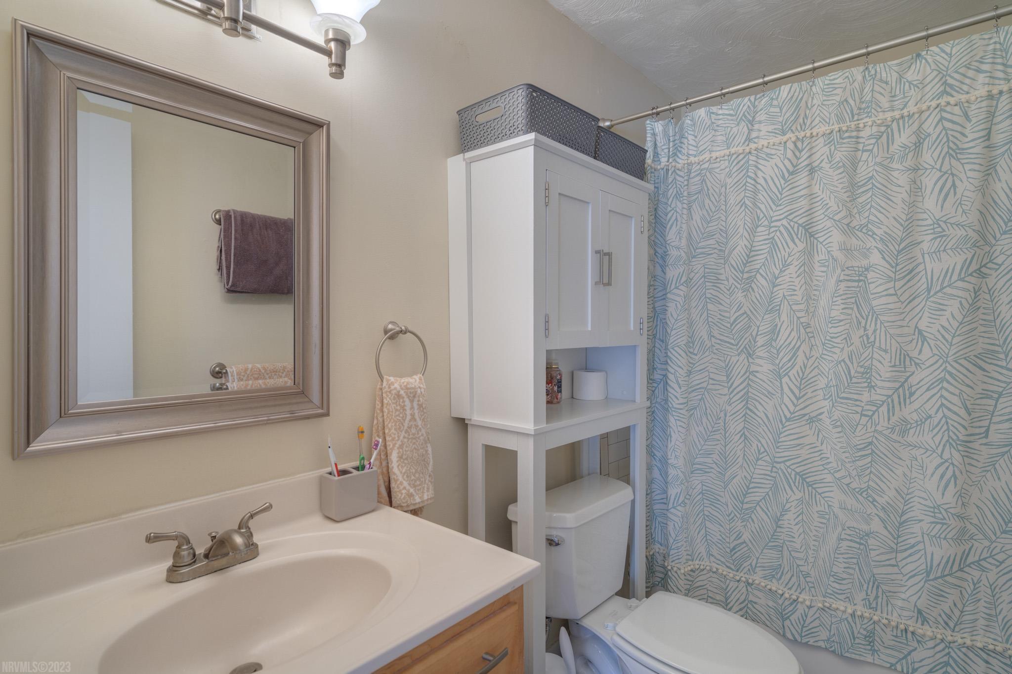 380 NEW KENT Road 211