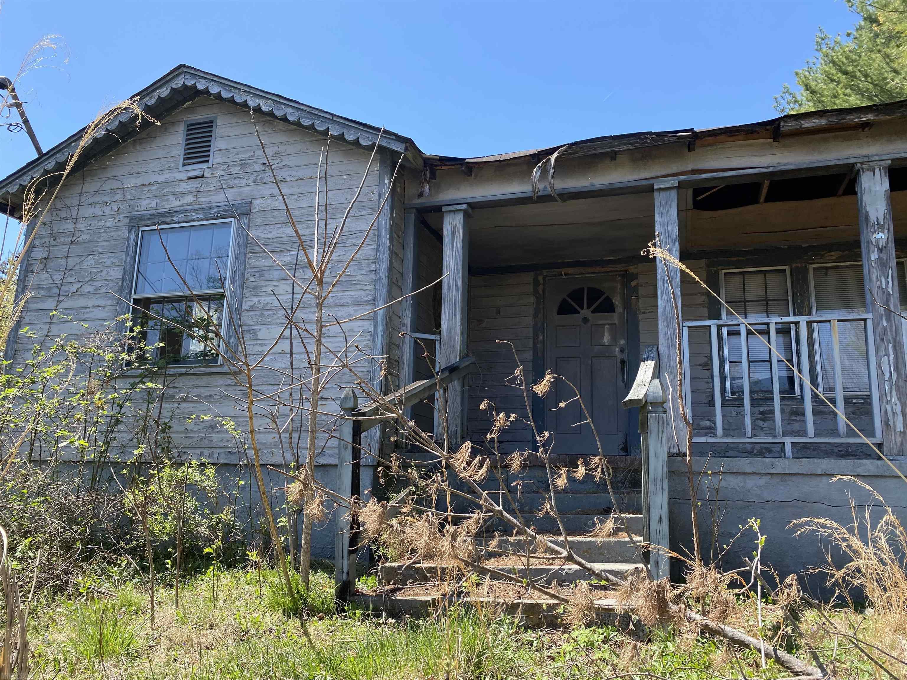 4447 THAXTON Road