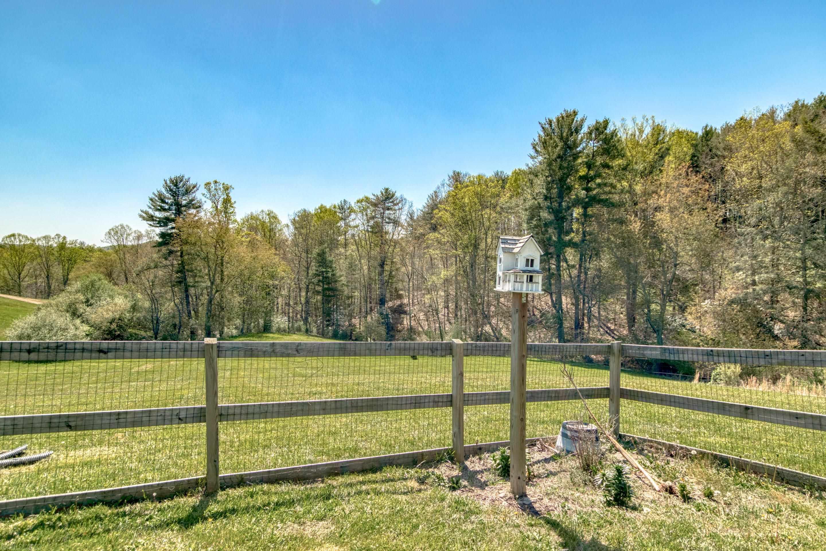 369 MOUNT ELBERT Road NW